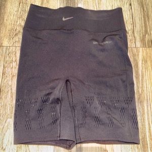 Women’s Nike Dri fit ADV Laser detail Yoga Biker Short